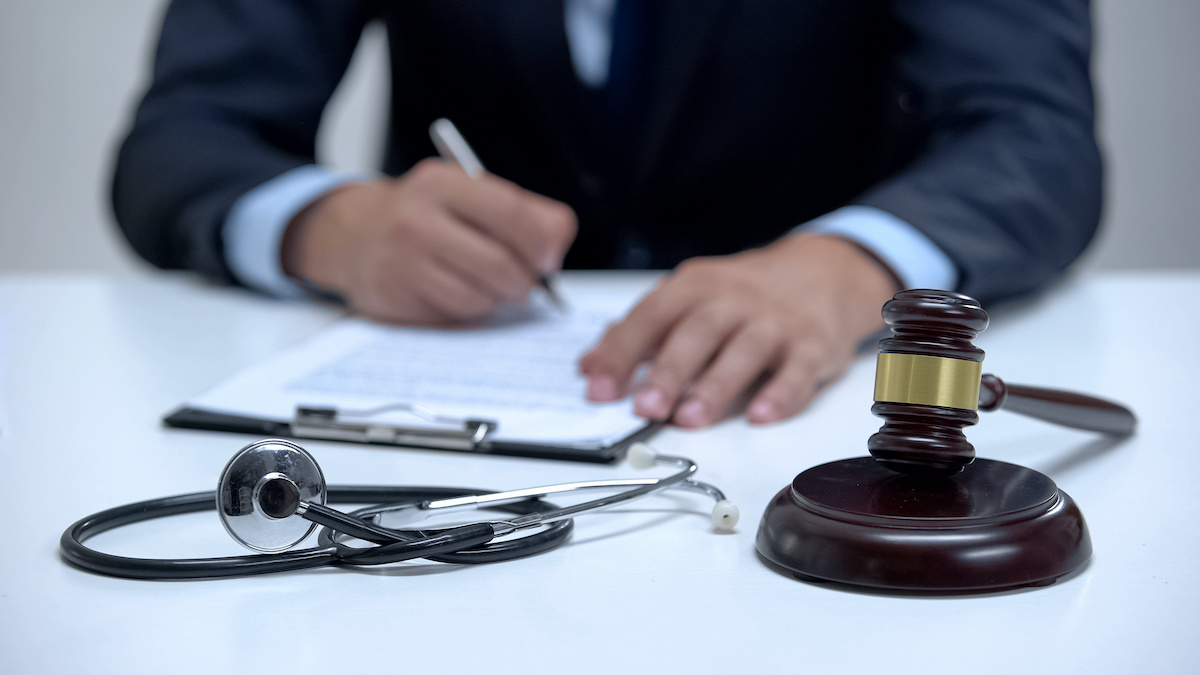 How Long Does a Pharmaceutical Lawsuit Take? What to Expect.